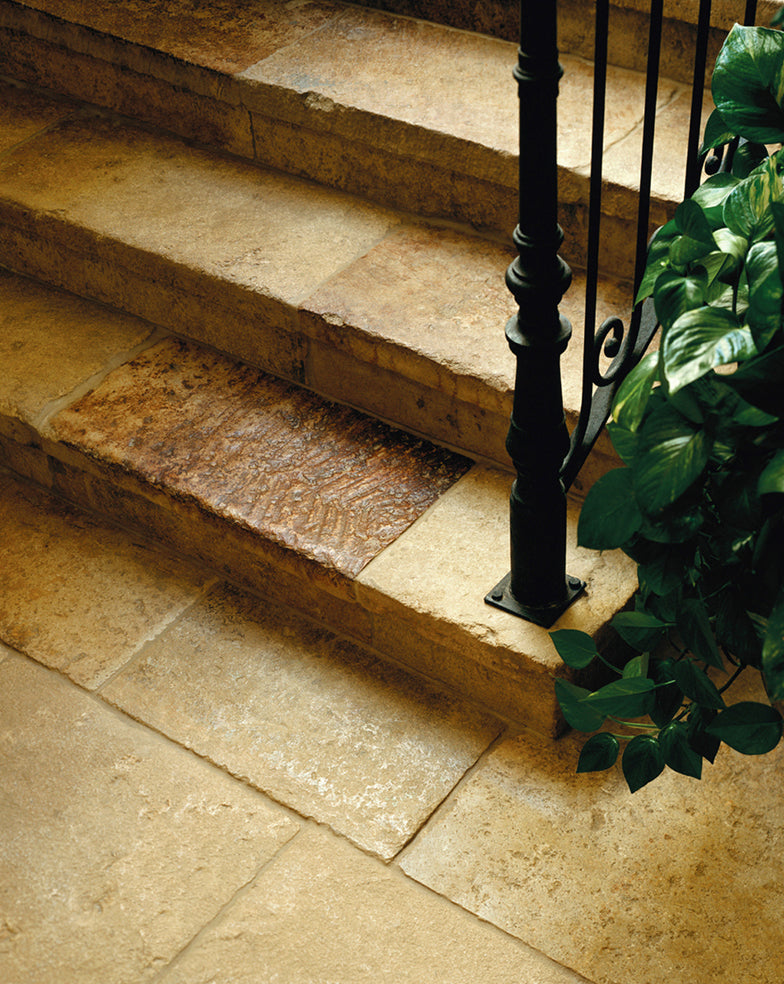 Reclaimed Blond Barre