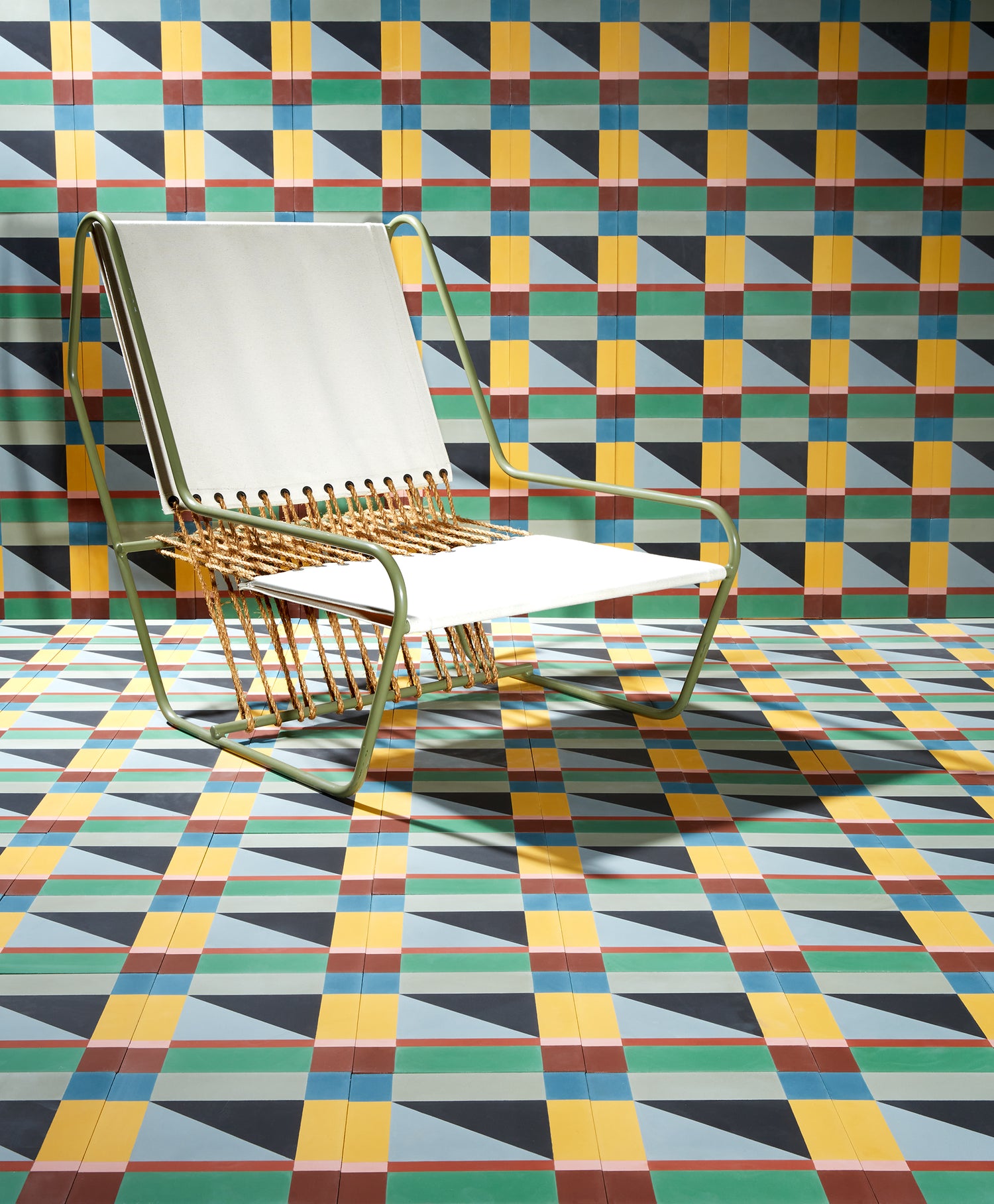 Commune Abstrakt Tile 1