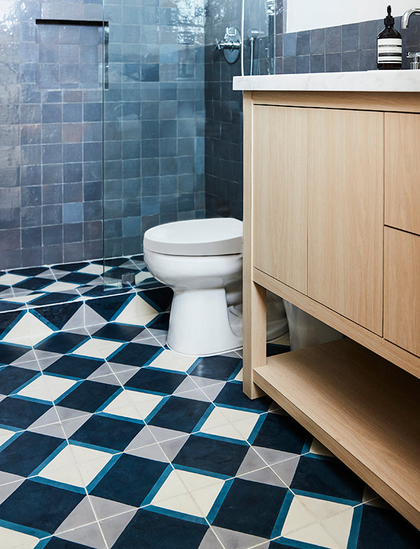 AvroKO Canal Tangent