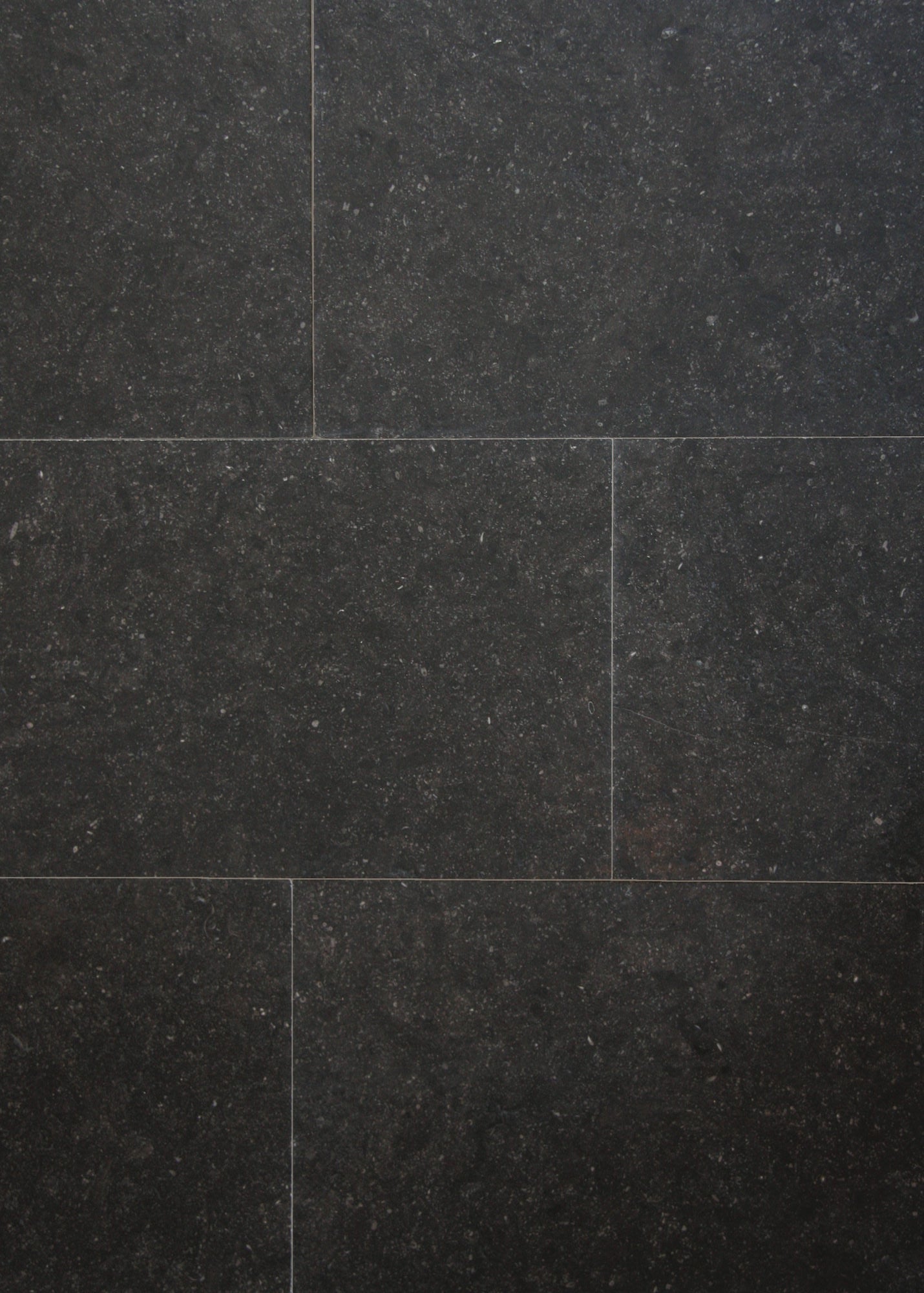 Petit Granite Refine