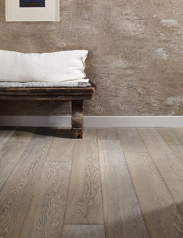 Manoir Gustav Gray French and European Oak